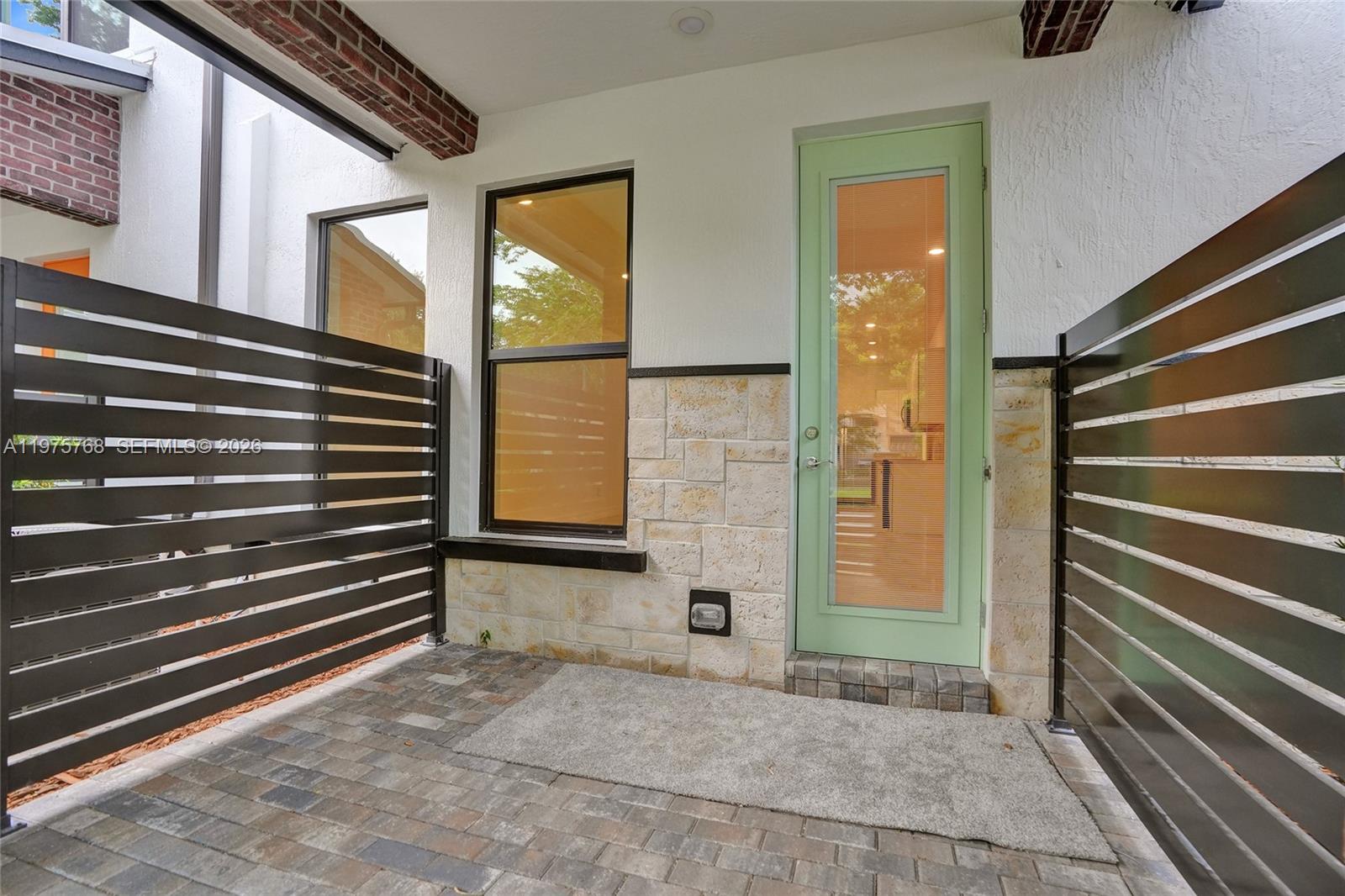 AMERICAN EXPRESS TRACT - Residential Lease