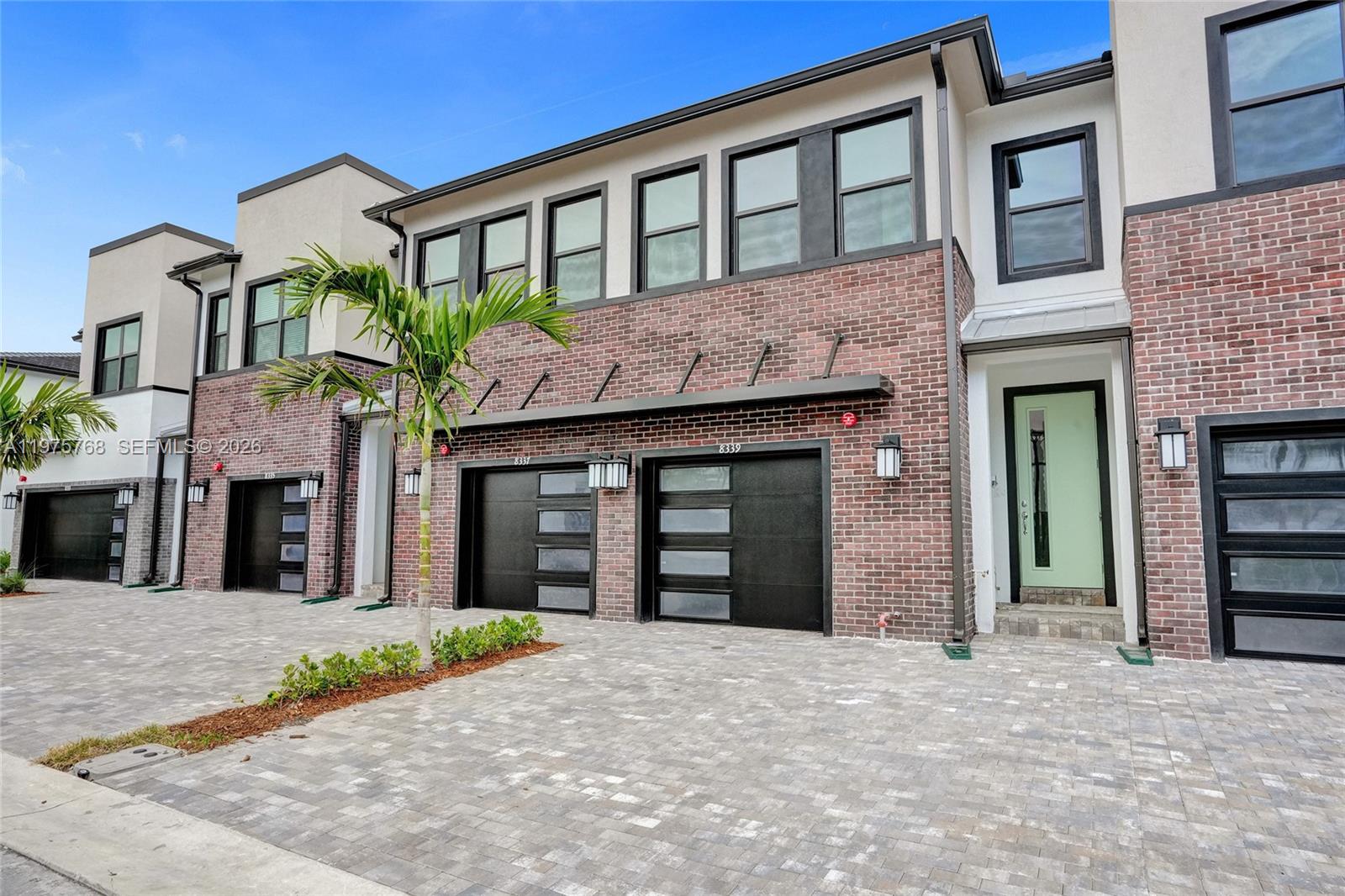 AMERICAN EXPRESS TRACT - Residential Lease