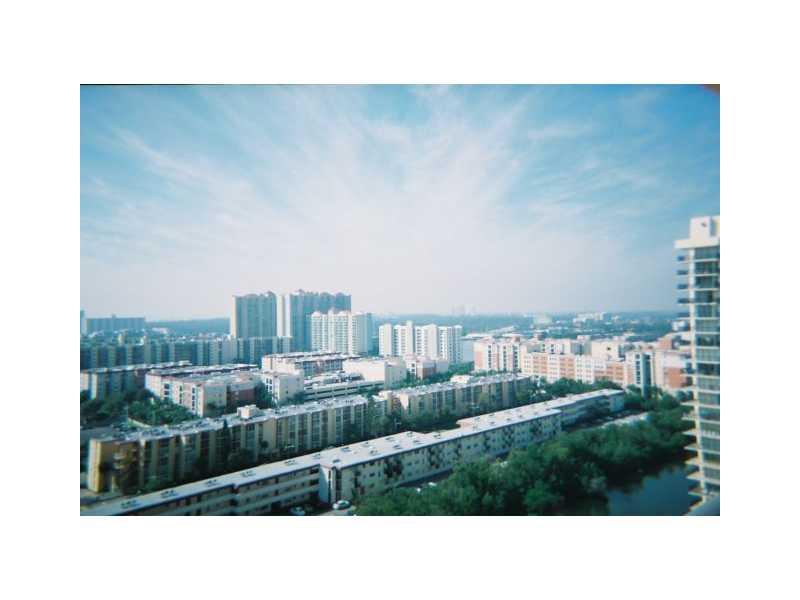 WINSTON TOWERS 600 CONDO - Residential Lease