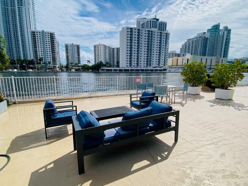 OCEANVIEW PARK CONDO - Residential