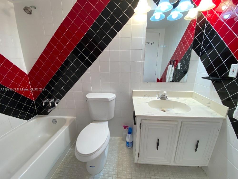 OCEANVIEW PARK CONDO - Residential