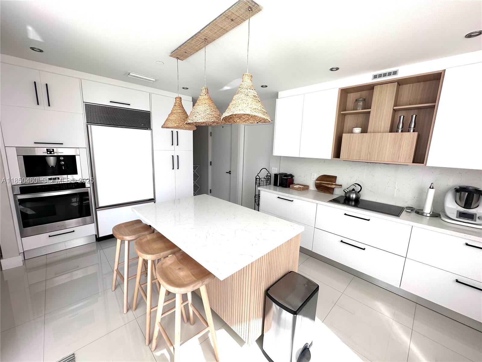 15901 Collins Ave 604 Seasonal