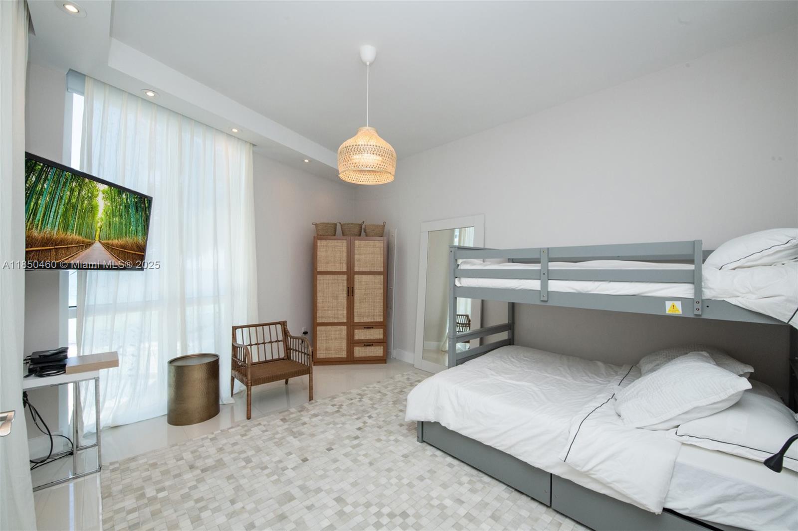 TDR TOWER II CONDO - Residential Lease