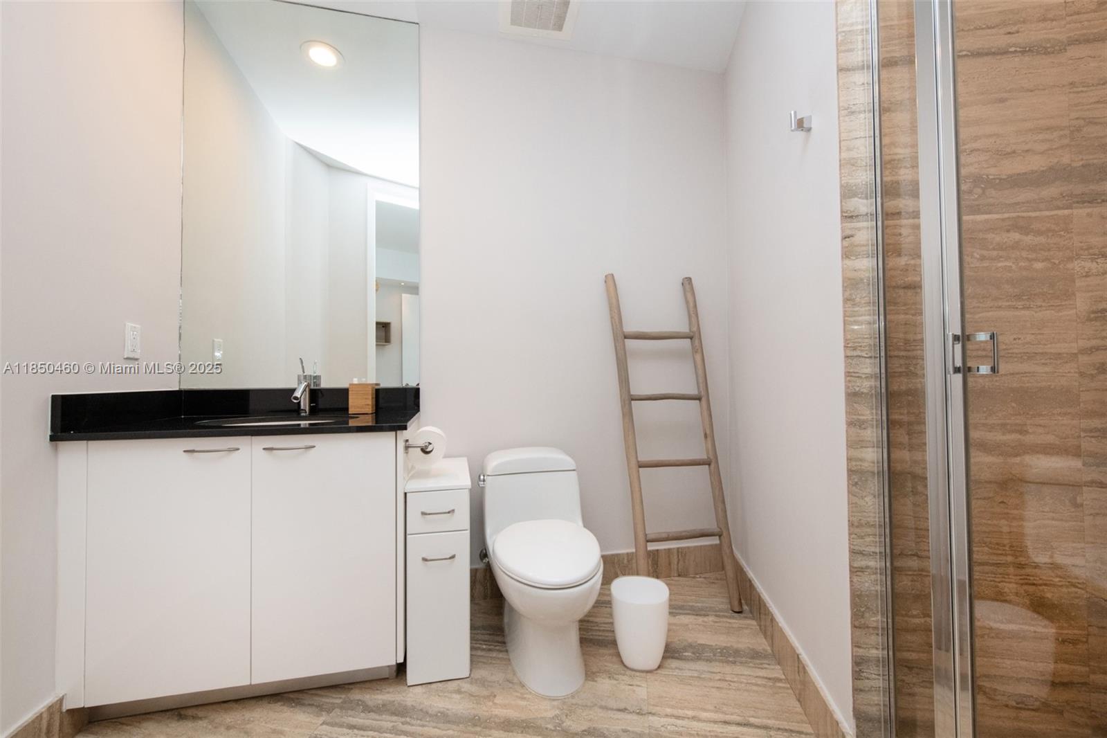 TDR TOWER II CONDO - Residential Lease