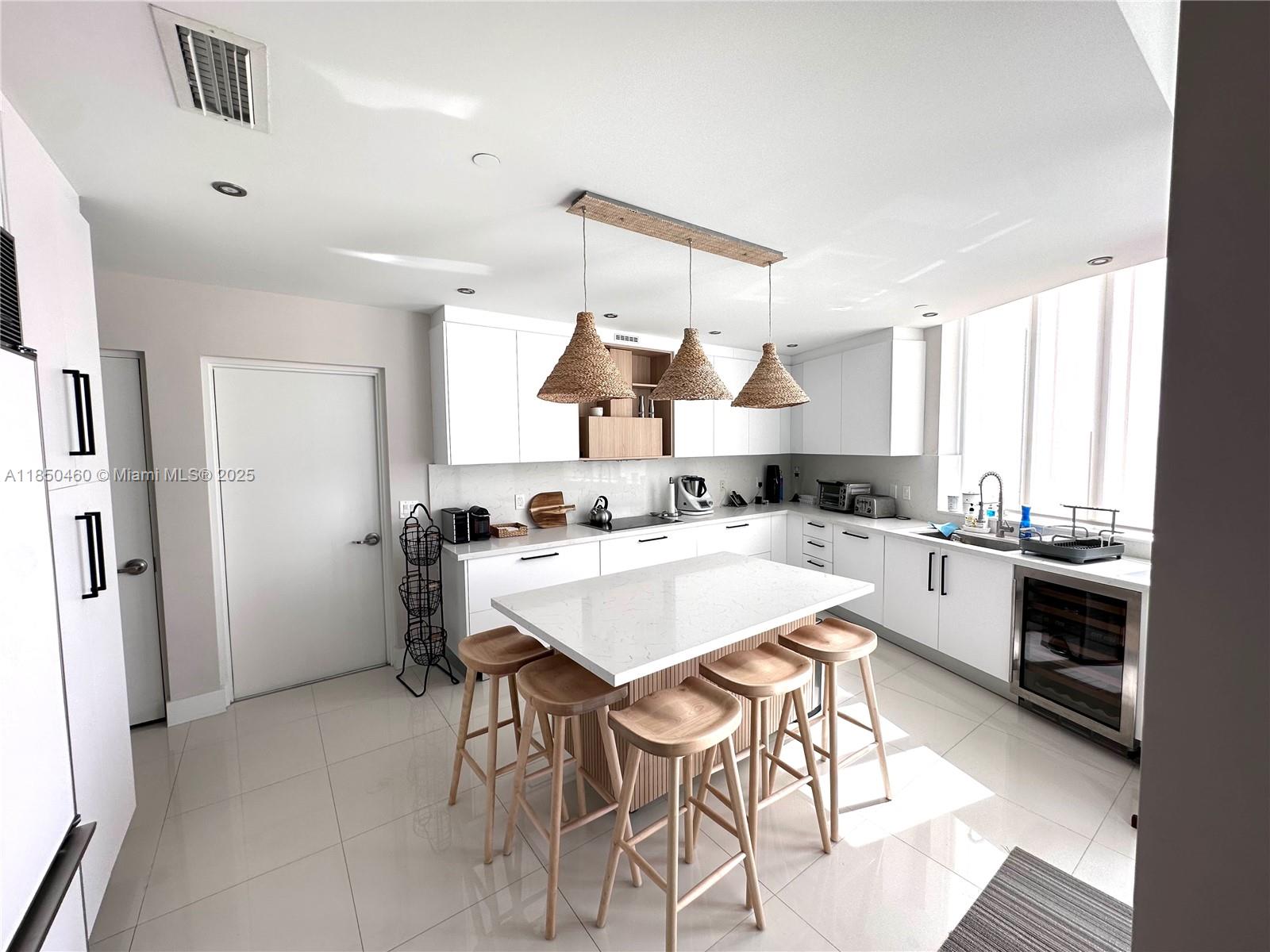 TDR TOWER II CONDO - Residential Lease