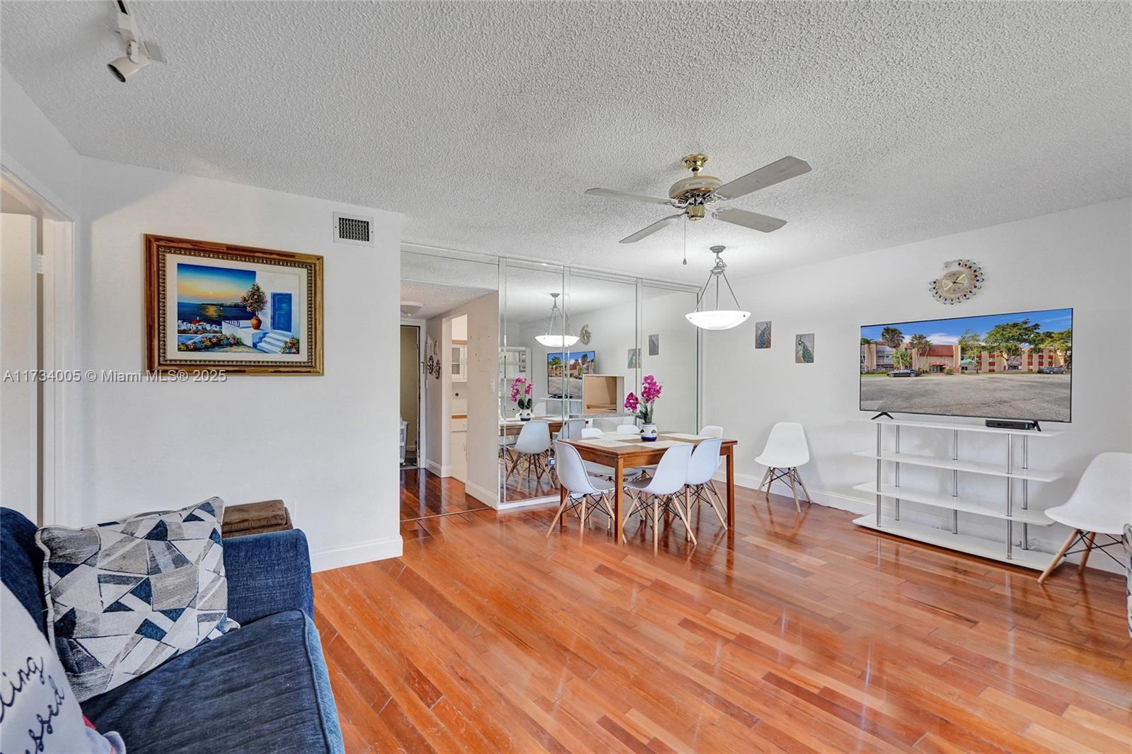 OAKBROOK IV V VI VII COND - Residential