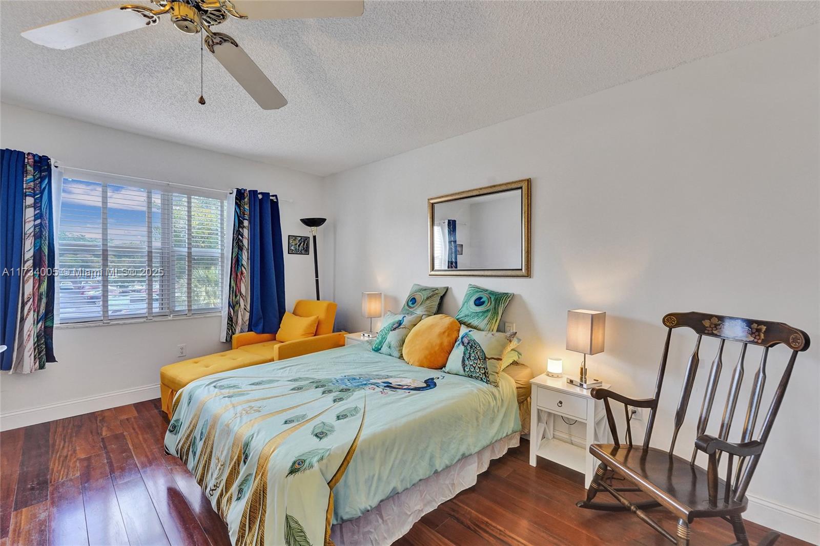 OAKBROOK IV V VI VII COND - Residential