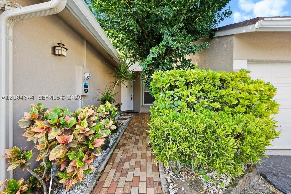 1216 NW 51st Way, Deerfield Beach FL 33442