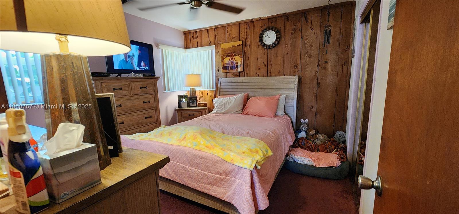 PALM LANE VILLA NO 5 - Residential