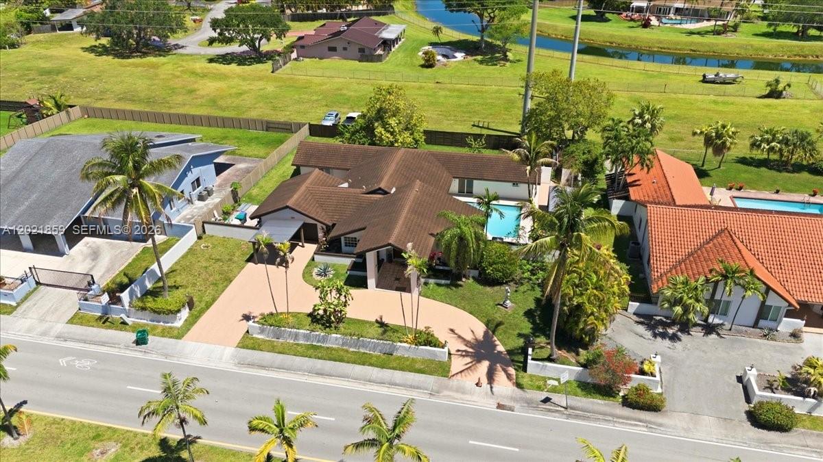ELIAS SUB - Residential