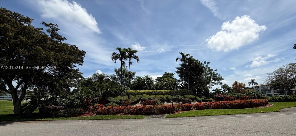 Photo of 2404 Antigua Cir #H1, Coconut Creek, FL 33066 (MLS # A12015219)