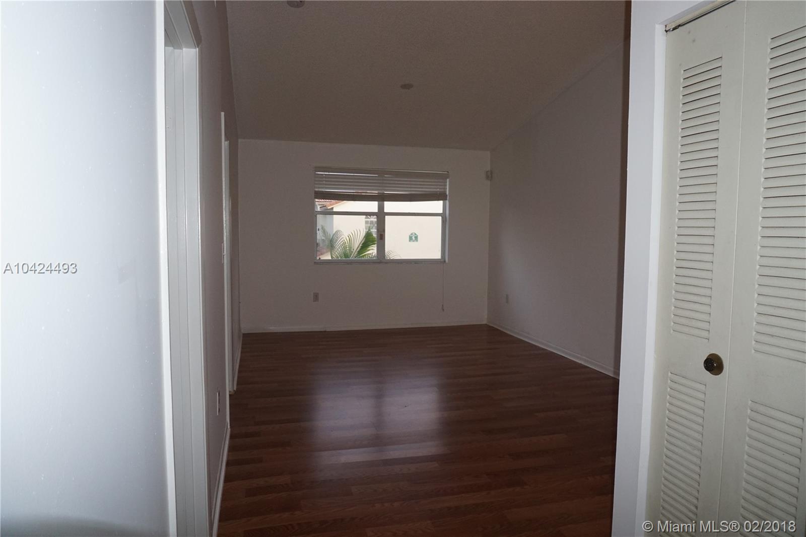 IMAGES AT PEMBROKE POINTE - Residential