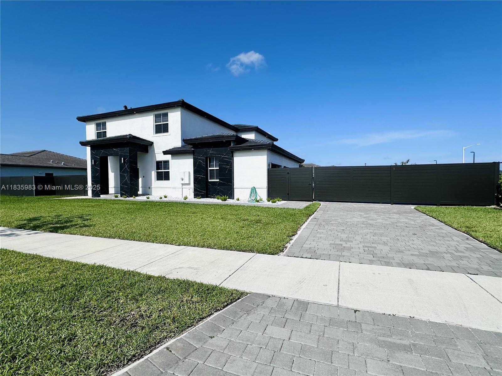 29151 SW 168th Ct