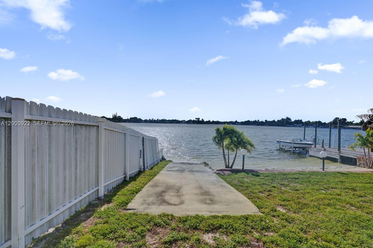 PALM SPRINGS NORTH SEC T - Residential