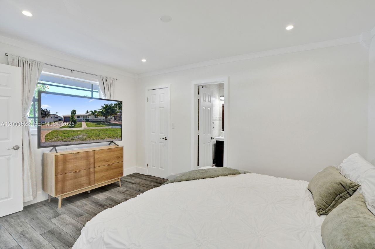 PALM SPRINGS NORTH SEC T - Residential