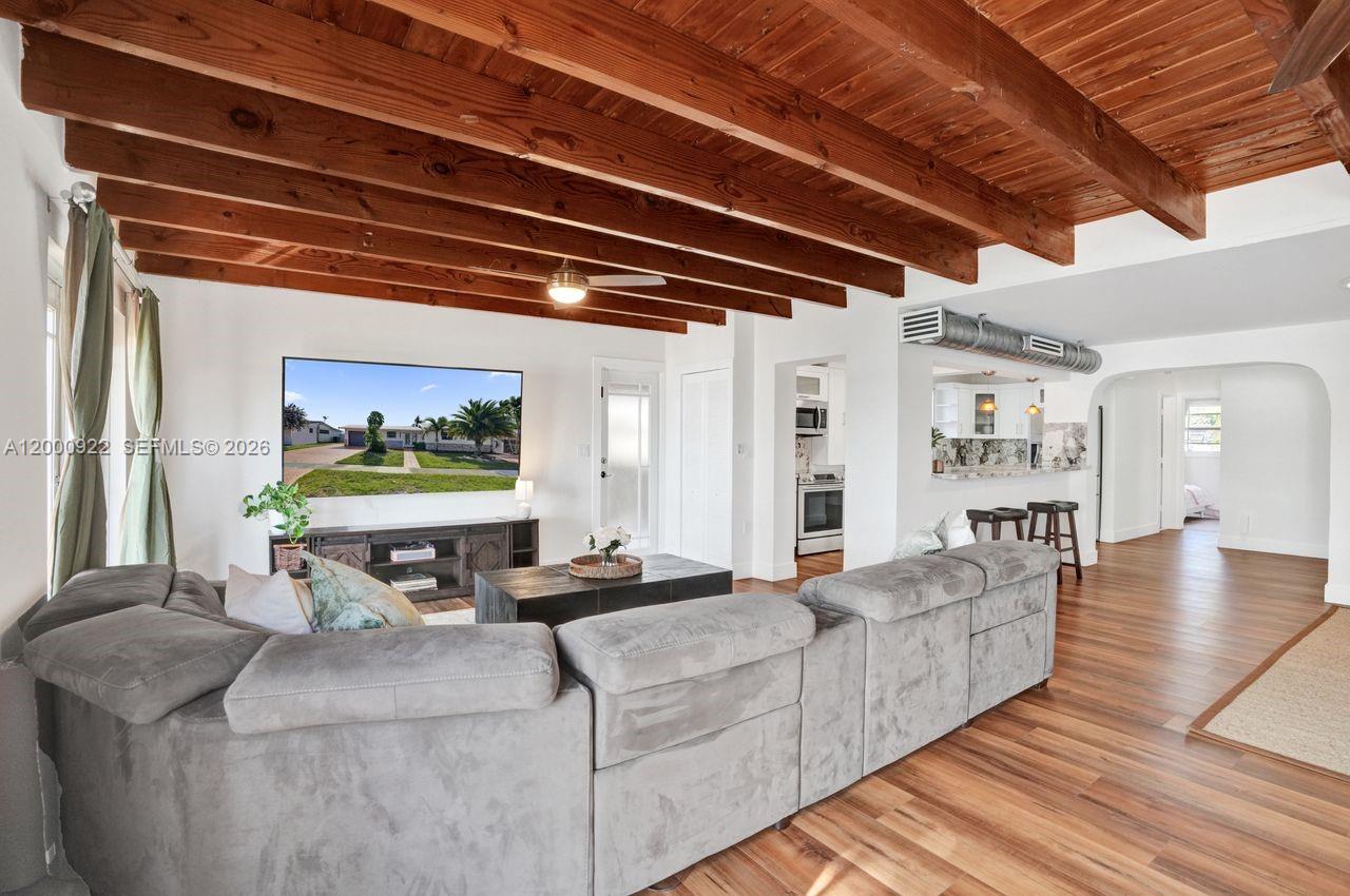 PALM SPRINGS NORTH SEC T - Residential