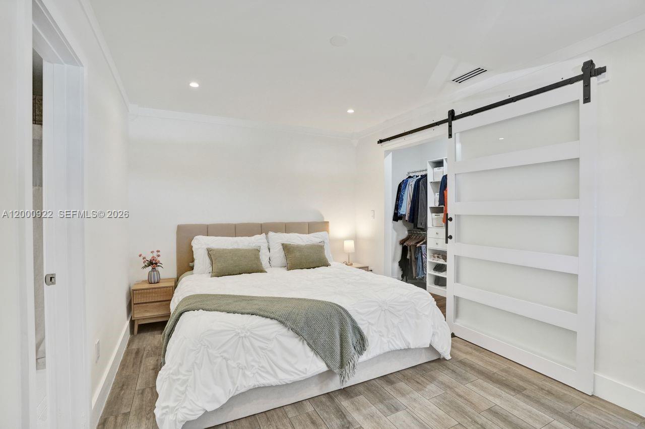 PALM SPRINGS NORTH SEC T - Residential