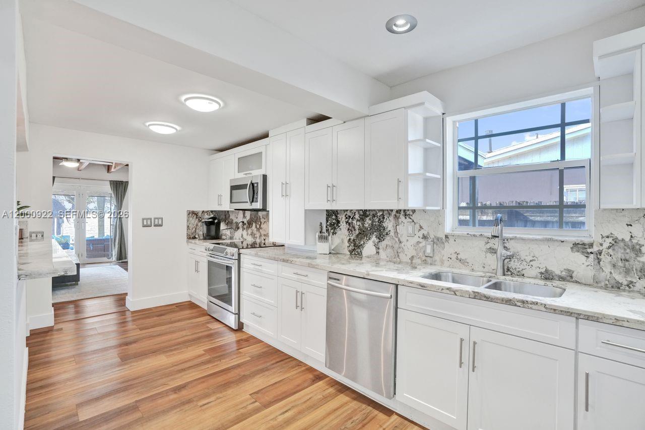 PALM SPRINGS NORTH SEC T - Residential