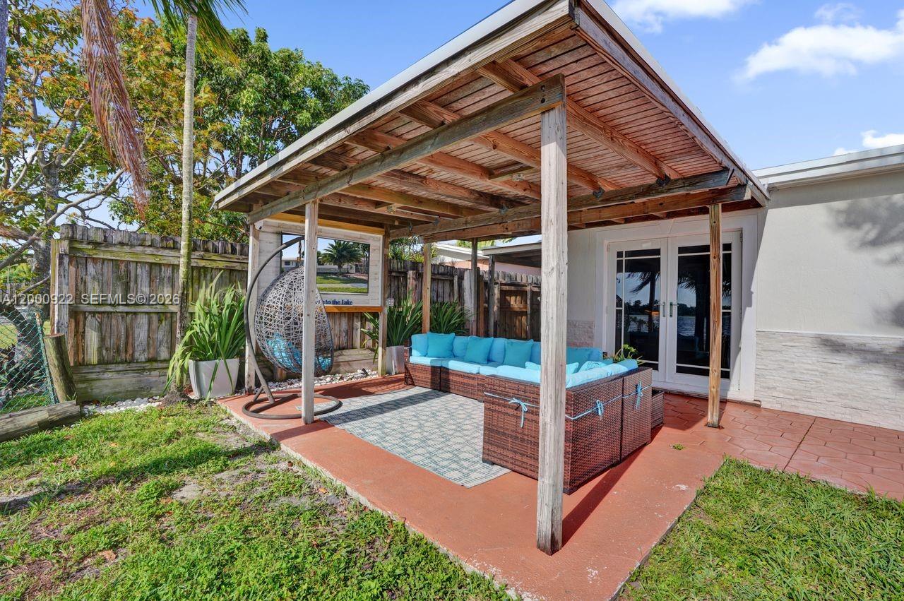 PALM SPRINGS NORTH SEC T - Residential