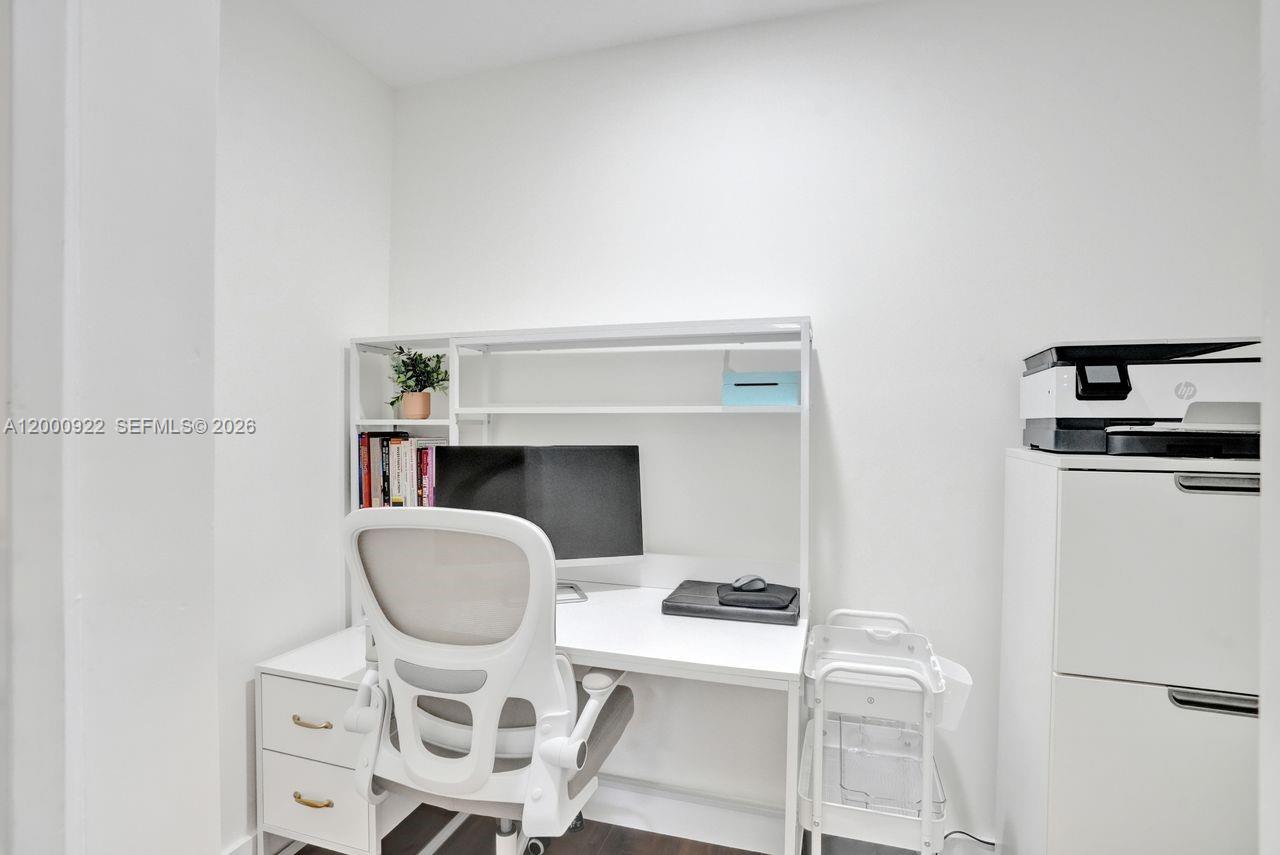 PALM SPRINGS NORTH SEC T - Residential