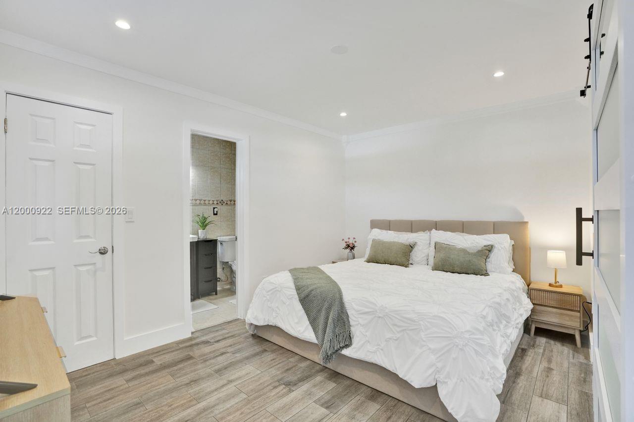 PALM SPRINGS NORTH SEC T - Residential