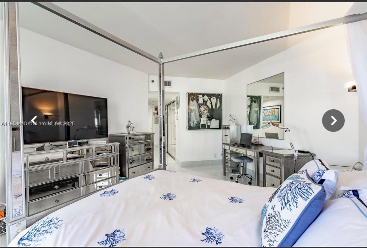 OCEANIA I CONDO - Residential