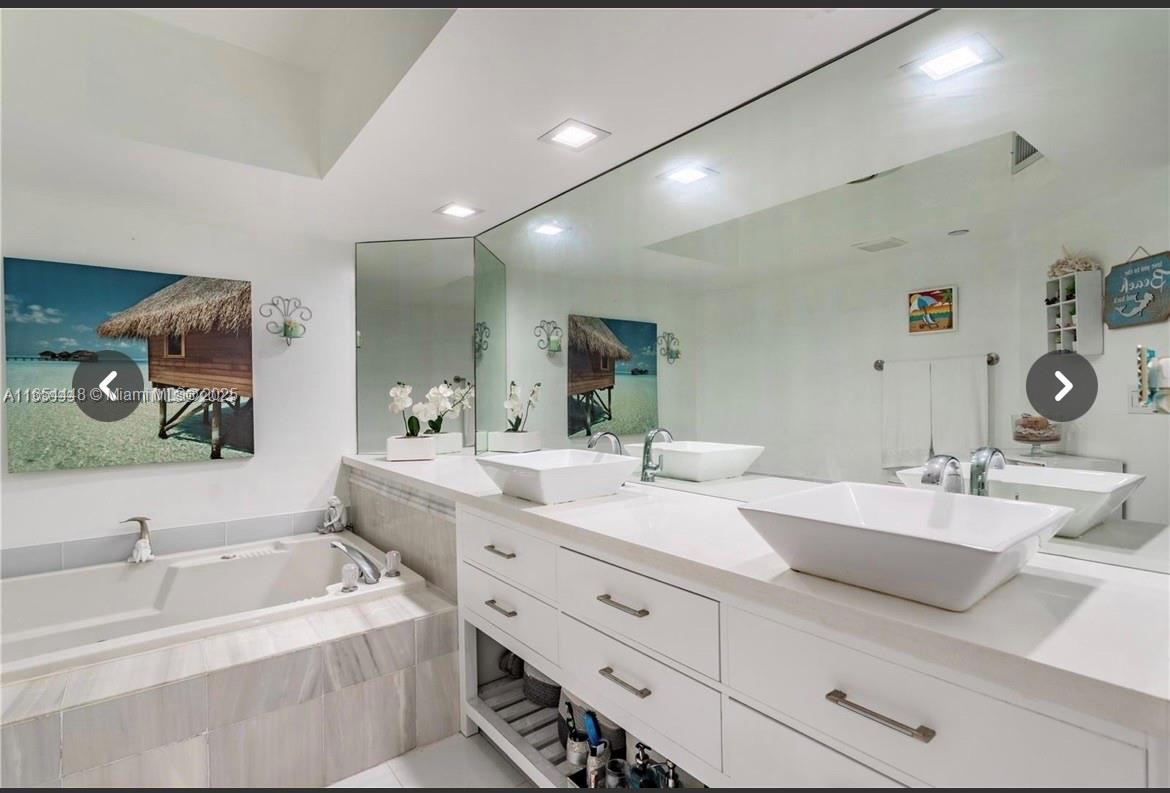 OCEANIA I CONDO - Residential