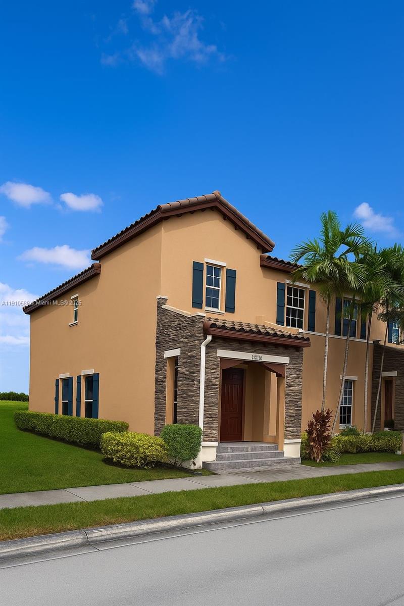 KENDALL COMMONS RESIDENTI - Residential