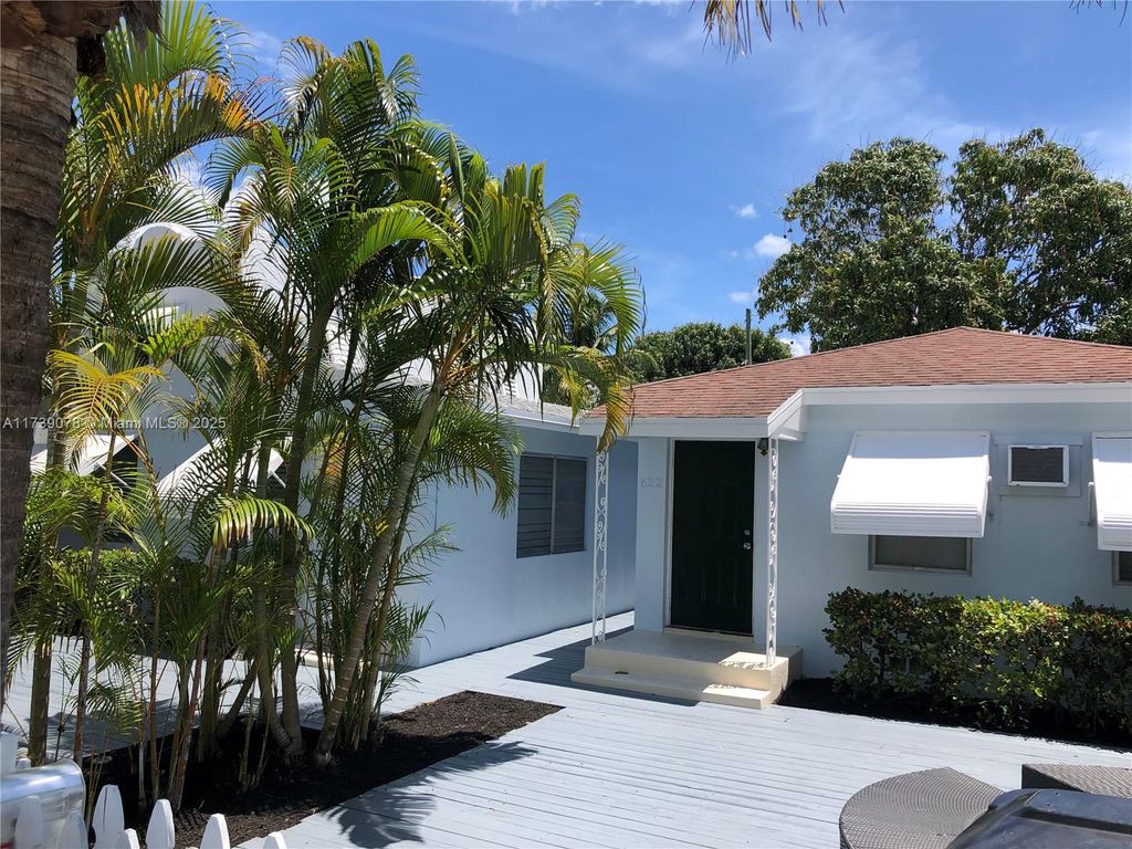 Photo of 622 N J St, Lake Worth, FL 33460 (MLS # A11739078)