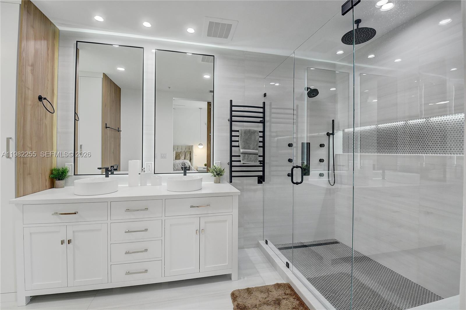 TOWER 155 CONDO - Residential Lease