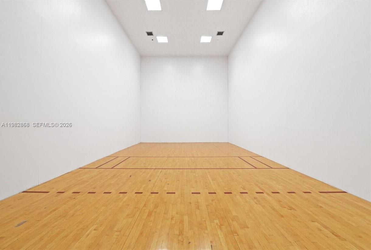 COURVOISIER COURTS CONDO - Residential