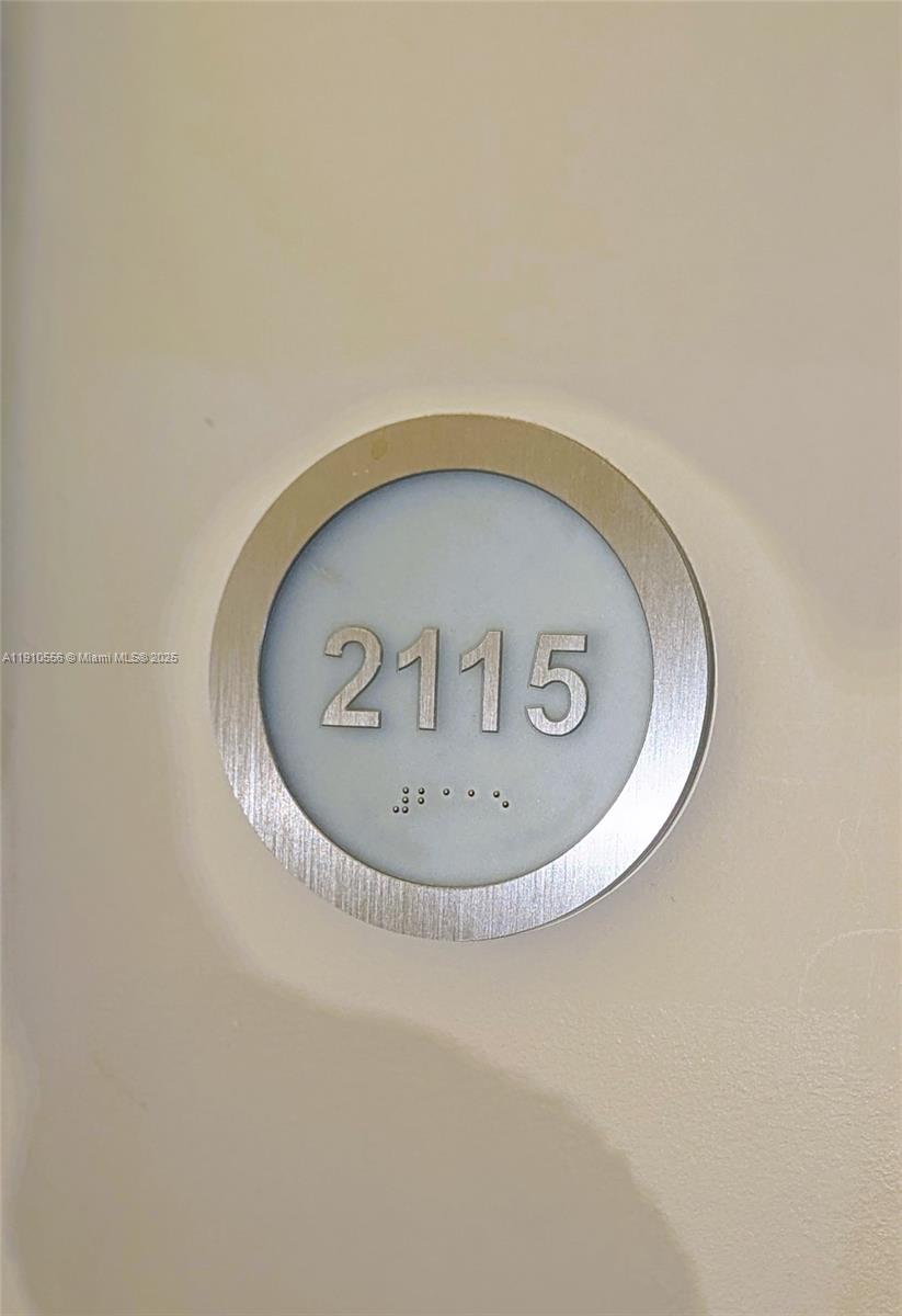 TRUMP INTERNATIONAL SONES - Residential