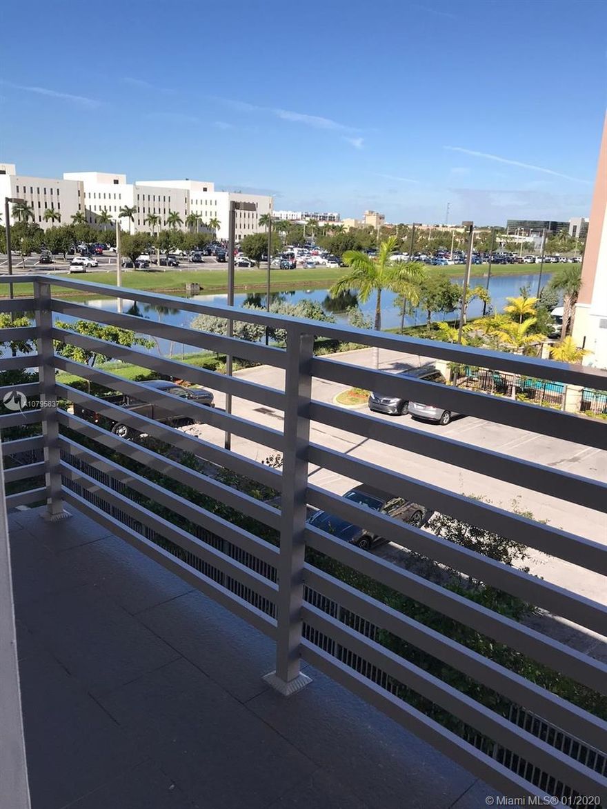 Exclusive townhouse gated, modern, all designer bathrooms and gourmet kitchens. Great location blocks away from the new City Place Doral. Seller will pay closing cost .