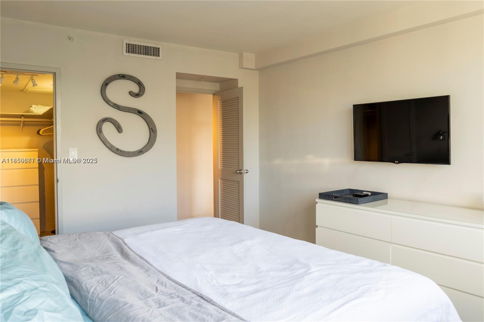 FLAMINGO SOUTH BEACH I CO - Residential