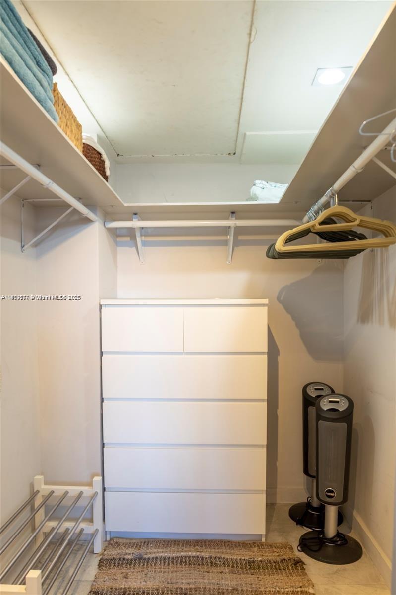 FLAMINGO SOUTH BEACH I CO - Residential