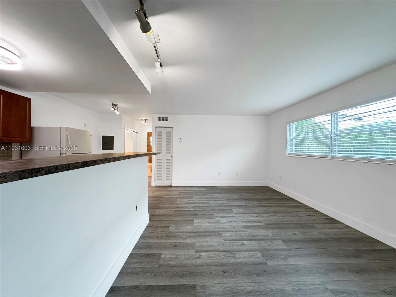 363 WASHINGTON AVE CONDO - Residential Lease