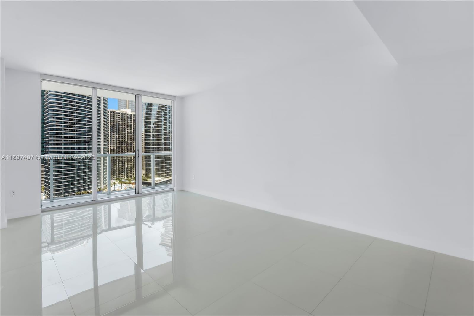 500 BRICKELL EAST CONDO - Residential