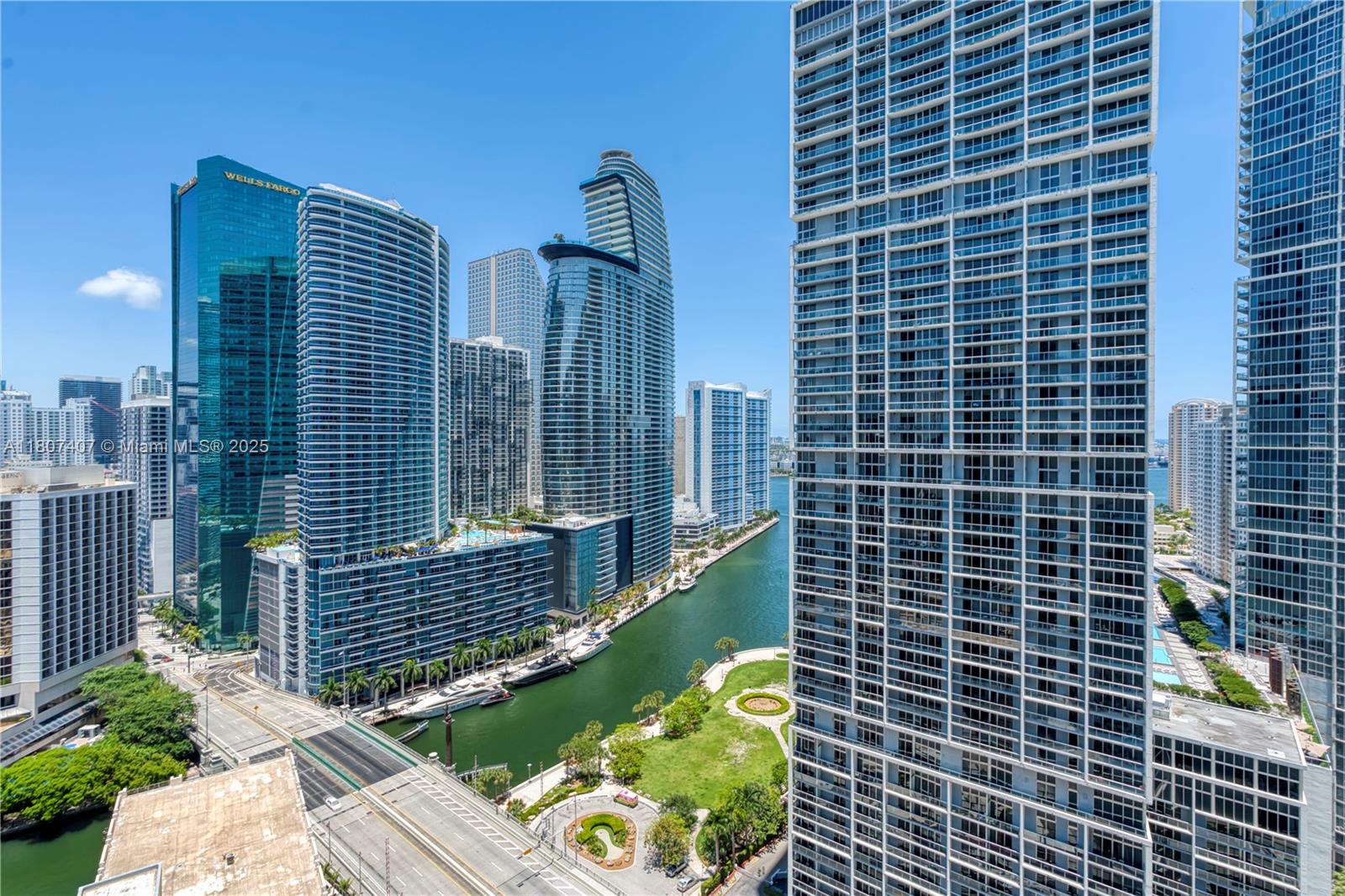 500 BRICKELL EAST CONDO - Residential