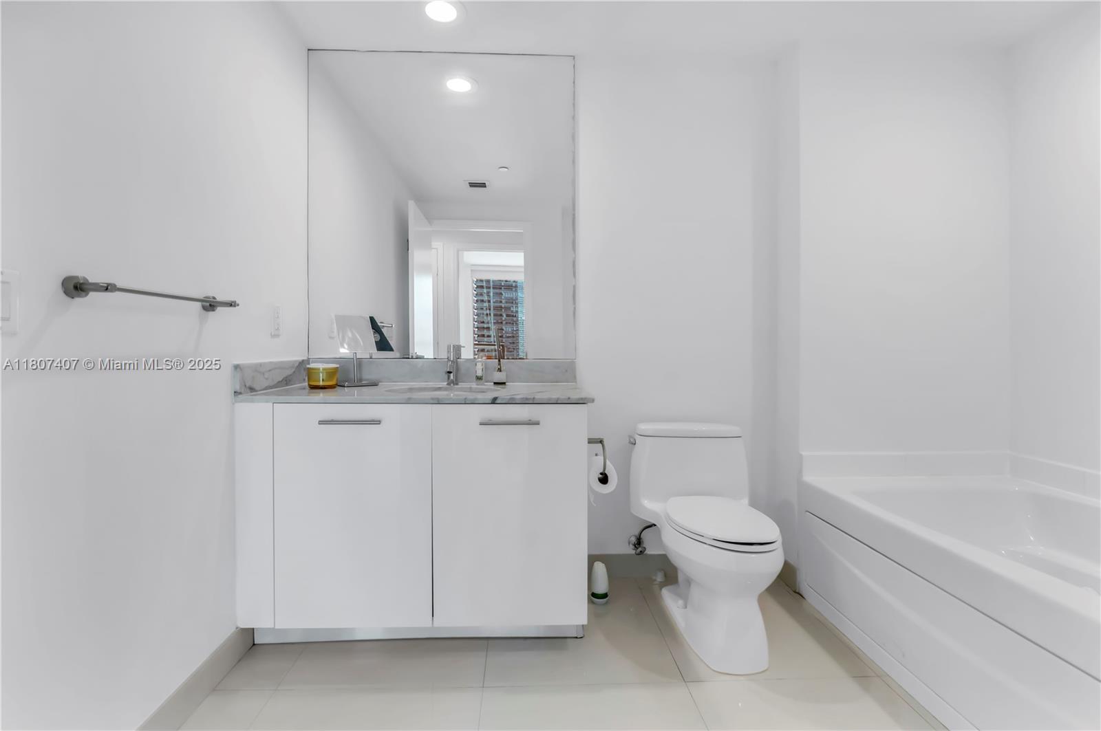 500 BRICKELL EAST CONDO - Residential