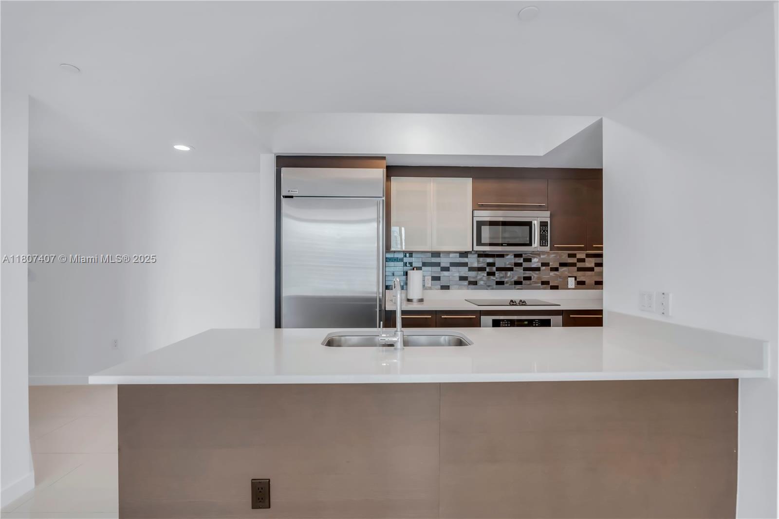 500 BRICKELL EAST CONDO - Residential