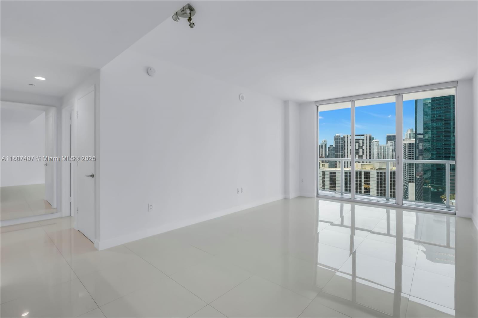 500 BRICKELL EAST CONDO - Residential