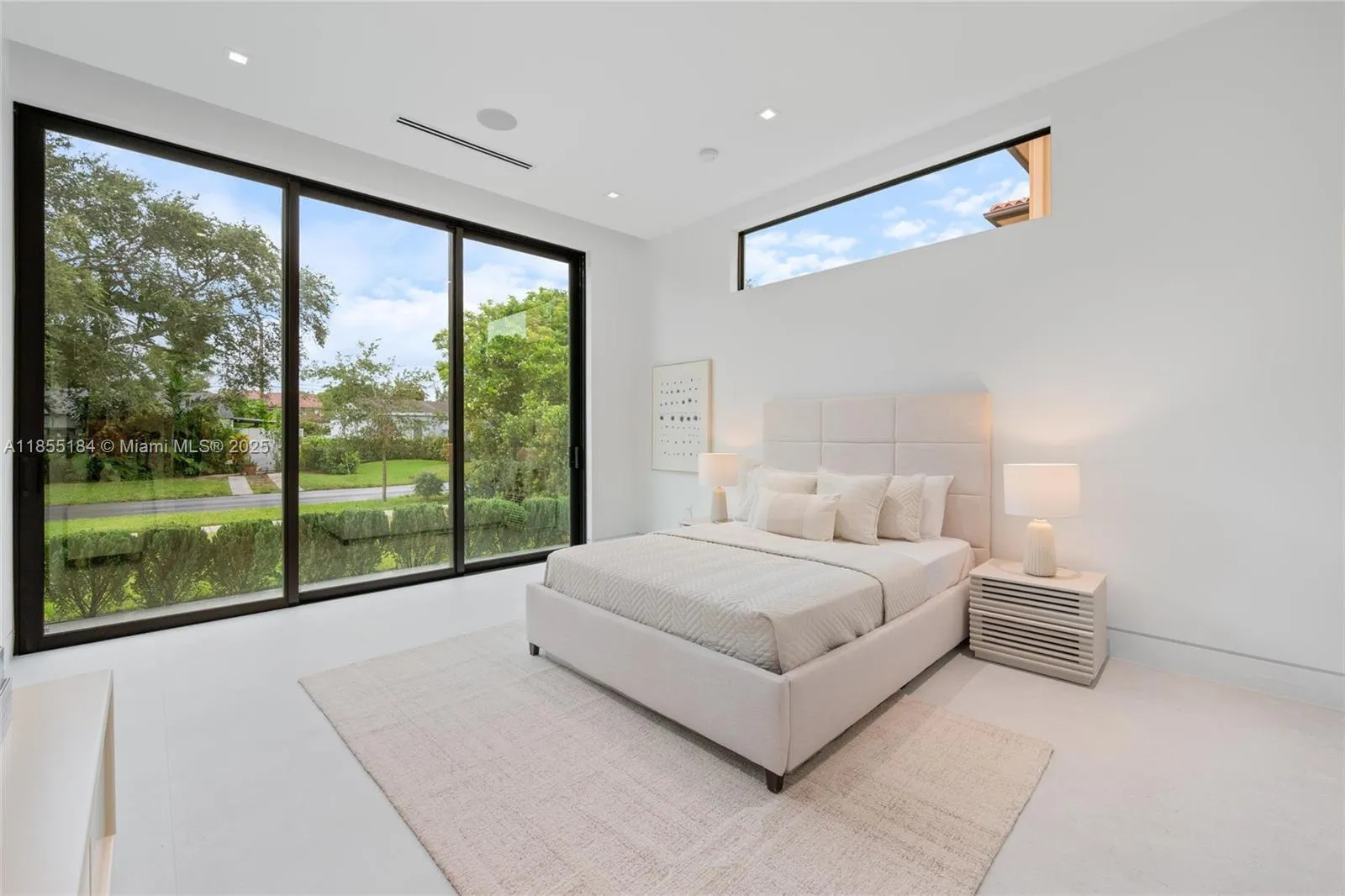 Miami, Florida 33134, United States, 5 Bedrooms Bedrooms, ,6 BathroomsBathrooms,Residential,Active,189637