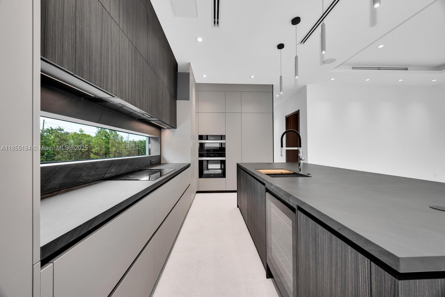 CAMNER GABLES 1ST ADDN - Residential