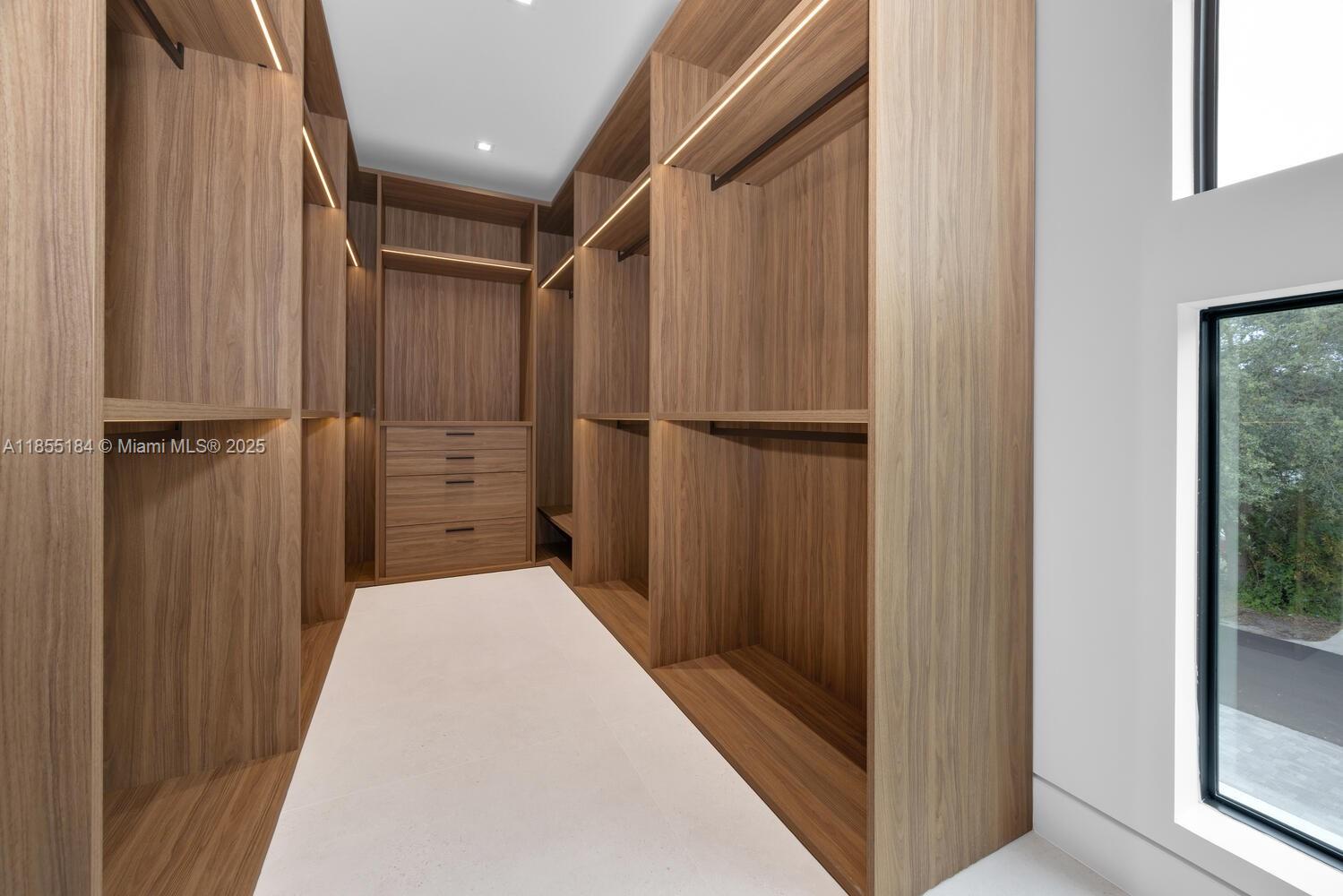 CAMNER GABLES 1ST ADDN - Residential