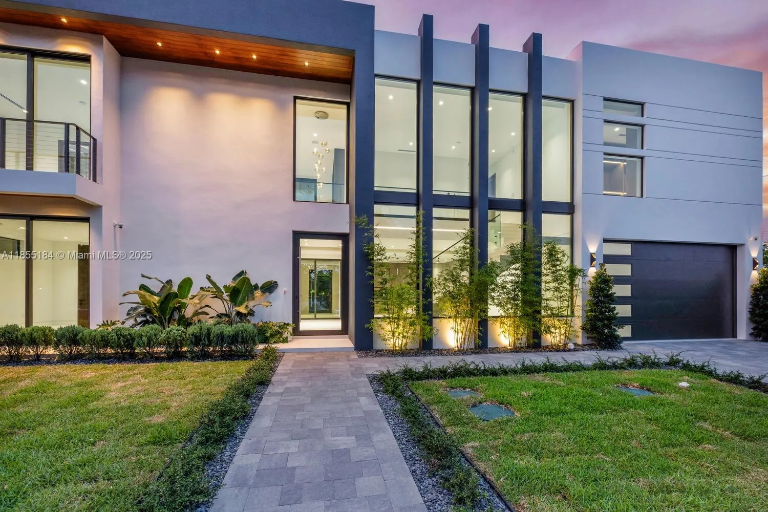 Miami, Florida 33134, United States, 5 Bedrooms Bedrooms, ,6 BathroomsBathrooms,Residential,Active,189637