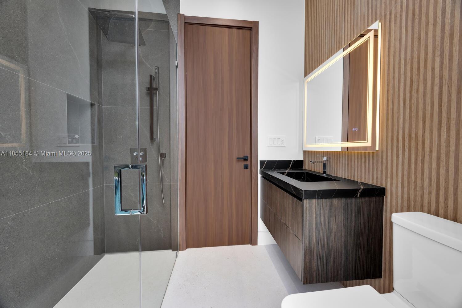 CAMNER GABLES 1ST ADDN - Residential