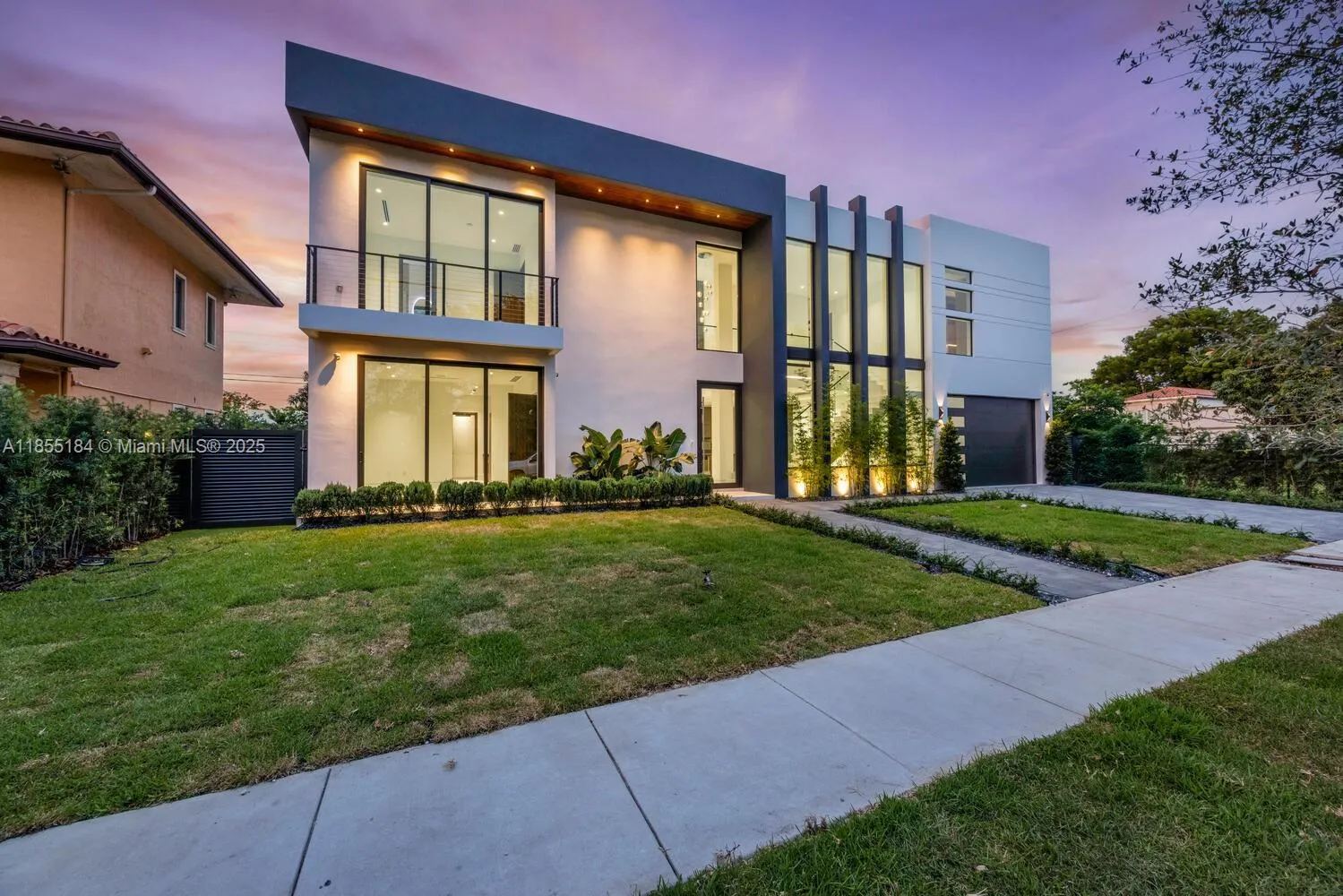 Miami, Florida 33134, United States, 5 Bedrooms Bedrooms, ,6 BathroomsBathrooms,Residential,Active,189637