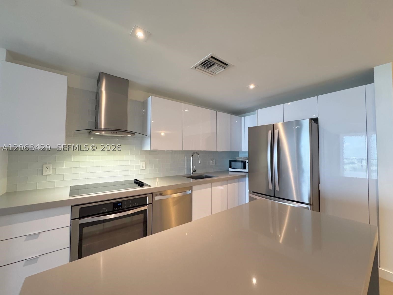 1600 NE 1st Ave 3611