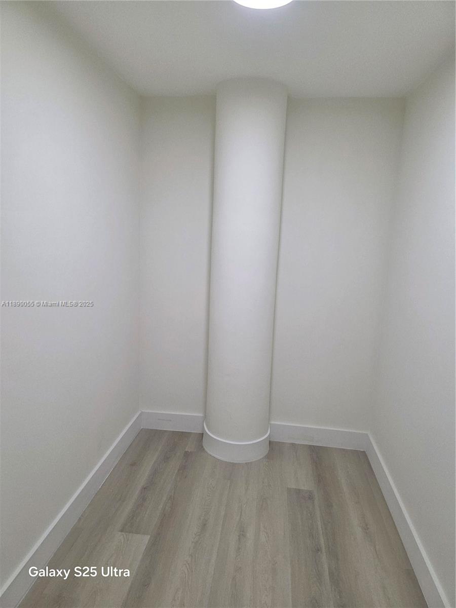 SEA AIR TOWERS CONDO - Residential Lease
