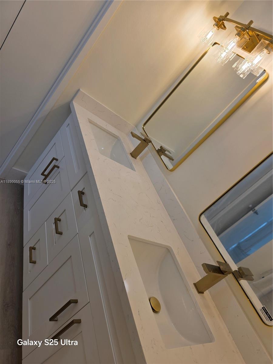 SEA AIR TOWERS CONDO - Residential Lease